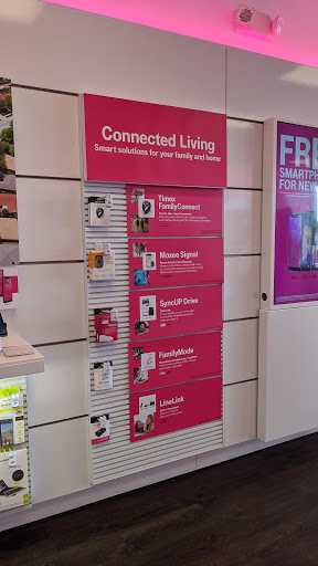 Cell Phone Store «T-Mobile», reviews and photos, 2431 US-1, North Brunswick Township, NJ 08902, USA