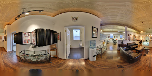 Tattoo Shop «Grinn & Barrett Tattoo and Piercing», reviews and photos, 3021 Leavenworth St, Omaha, NE 68105, USA