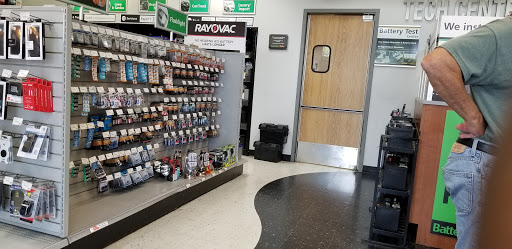 Car Battery Store «Batteries Plus Bulbs», reviews and photos, 10210 123rd St Ct E, Puyallup, WA 98374, USA