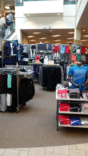 Sporting Goods Store «SCHEELS», reviews and photos, 1850 Adams St, Mankato, MN 56001, USA