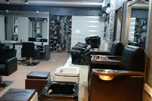 The Absolute Makeup Studio Salon & Spa image