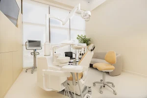 PEDS Pediatric Dentistry & Orthodontics بيدز طب أسنان الأطفال وتقويم الأسنان image