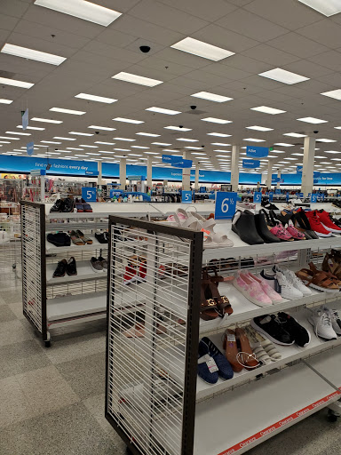 Clothing Store «Ross Dress for Less», reviews and photos, 1401 Missouri Ave N, Largo, FL 33770, USA