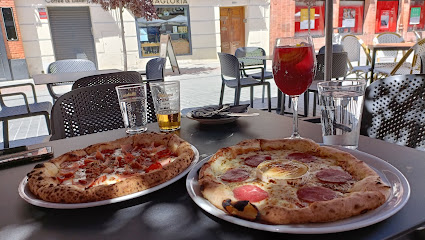 Francesco,s Pizza - Pizzería en Alcalá de Henare - C. Libreros, 15, 28801 Alcalá de Henares, Madrid, Spain