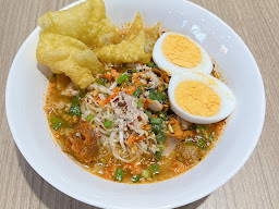 ก๋วยเตี๋ยวแม่สาวลูกสวย