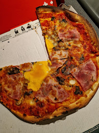 Pizza du Pizzeria Le Kiosque à Pizzas à Savigneux - n°1