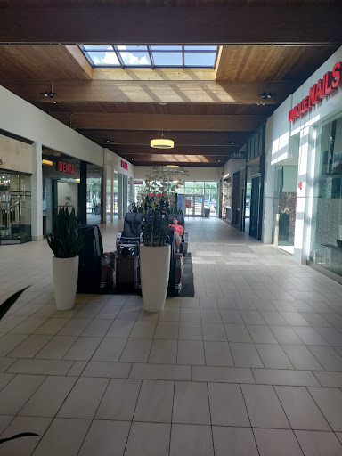 Shopping Mall «Westland Mall», reviews and photos, 1675 W 49th St, Hialeah, FL 33012, USA