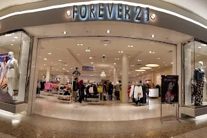 Forever 21 image