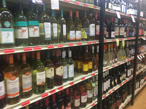 Wine Store «Wine Outlet», reviews and photos, 10 Meadowlands Pkwy, Secaucus, NJ 07094, USA