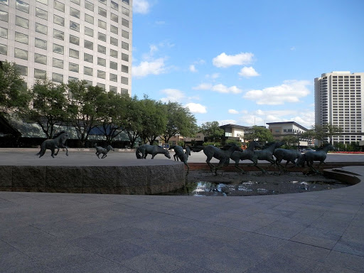 The Mustangs of Las Colinas Sculpture