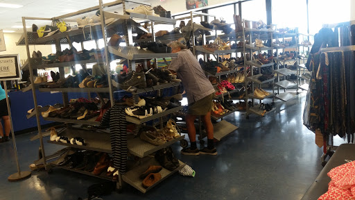 Thrift Store «Goodwill West Palm Beach/Gulfstream Super Store & Donation Center», reviews and photos