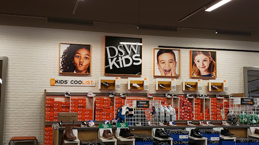 Shoe Store «DSW Designer Shoe Warehouse», reviews and photos, 23171 W Outer Dr, Allen Park, MI 48101, USA