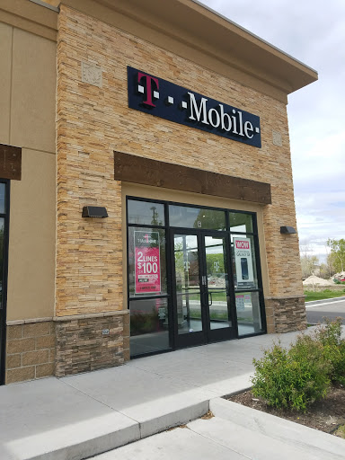 Cell Phone Store «T-Mobile», reviews and photos, 1809 W State St #106, Pleasant Grove, UT 84062, USA