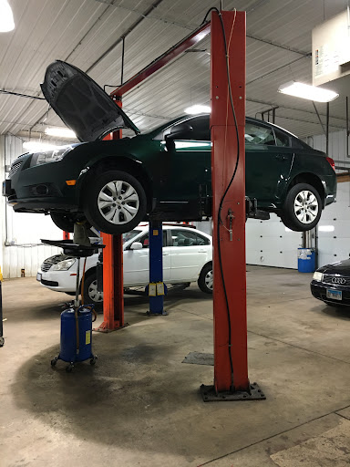 Used Car Dealer «Simotes Motor Sales & Service», reviews and photos, 300 Ridge Rd, Minooka, IL 60447, USA