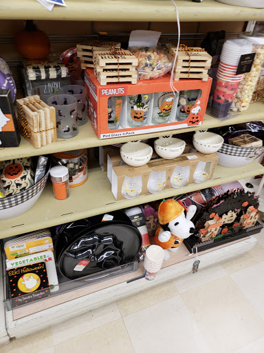 Department Store «Marshalls», reviews and photos, 741 W 2nd St, San Bernardino, CA 92410, USA