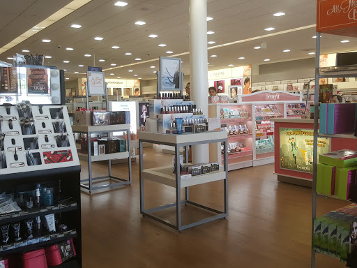 Hair Salon «Ulta Beauty», reviews and photos, 4681 Firestone Blvd, South Gate, CA 90280, USA