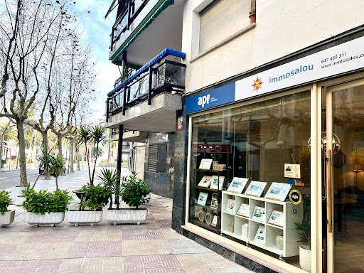 Carme Masdeu - immosalou - Asesora inmobiliaria en Salou