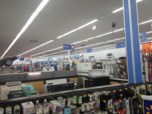 Discount Store «Walmart», reviews and photos, 1155 Airport Park Blvd, Ukiah, CA 95482, USA