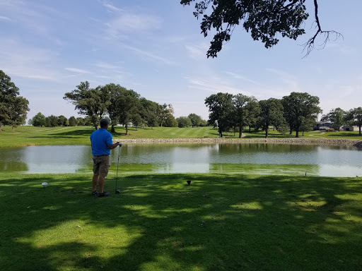 Golf Course «El Paso Golf Club», reviews and photos, 2860 County Rd 600 N, El Paso, IL 61738, USA