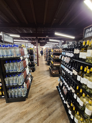 Liquor Store «Montgomery County», reviews and photos, 11301 Seven Locks Rd, Potomac, MD 20854, USA