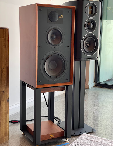 Reviews of Distinction Audio & Visual in Christchurch - Music store