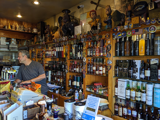 Liquor Store «Old Oaks Liquor», reviews and photos, 3006 Thousand Oaks Blvd, Thousand Oaks, CA 91362, USA