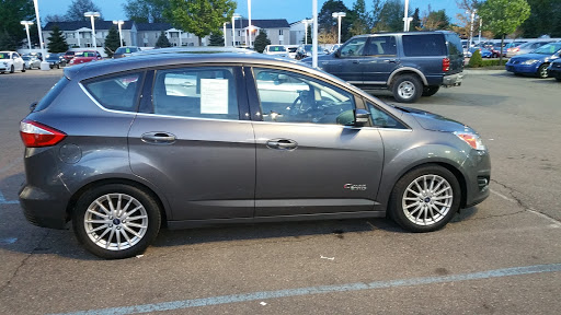 Used Car Dealer «Suburban Ford of Sterling Heights Used Car Super Center», reviews and photos, 40552 Van Dyke, Sterling Heights, MI 48313, USA