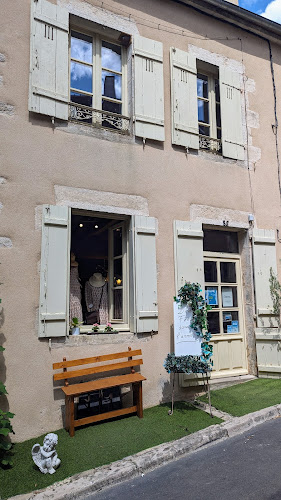 Magasin de vêtements pour femmes Des Fées dans l'Armoire Foissy-lès-Vézelay