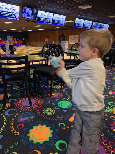 Bowling Alley «Brighton Bowl», reviews and photos, 9871 E Grand River Ave, Brighton, MI 48116, USA