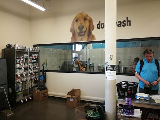 Pet Supply Store «Pet Supplies Plus», reviews and photos, 1289 N Milwaukee Ave, Chicago, IL 60622, USA