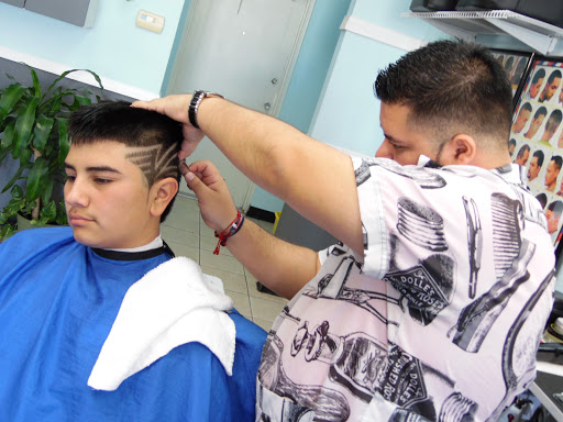 Barber Shop «U.S. CUTS BARBERSHOP INC.», reviews and photos, 426 E Derby Ave, Auburndale, FL 33823, USA