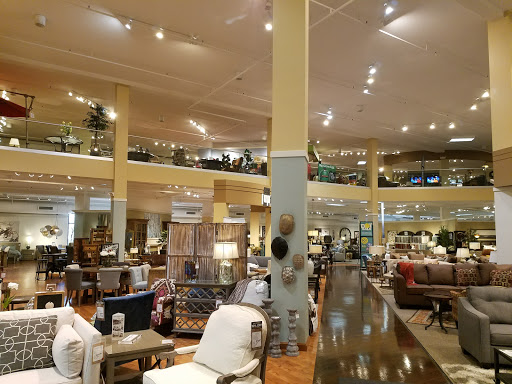 Furniture Store «HOM Furniture», reviews and photos, 415 4th St, Sioux City, IA 51101, USA