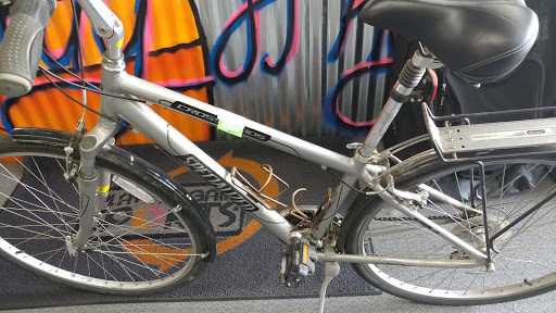 Sporting Goods Store «Play It Again Sports», reviews and photos, 9244 SW Beaverton Hillsdale Hwy, Beaverton, OR 97005, USA