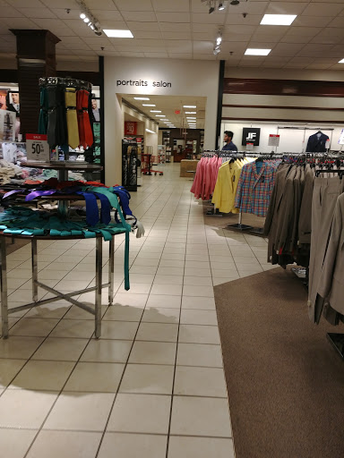Department Store «JCPenney», reviews and photos, 100 4 Seasons Town Center Ent, Greensboro, NC 27407, USA