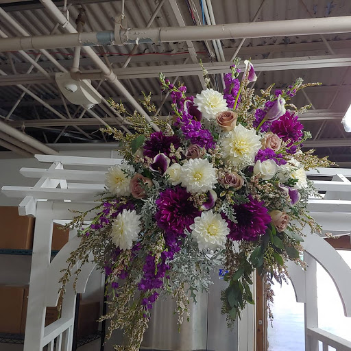 Florist «The Rustic Rose Flowers and Collectibles», reviews and photos, 220 W Main St, Williamsburg, OH 45176, USA