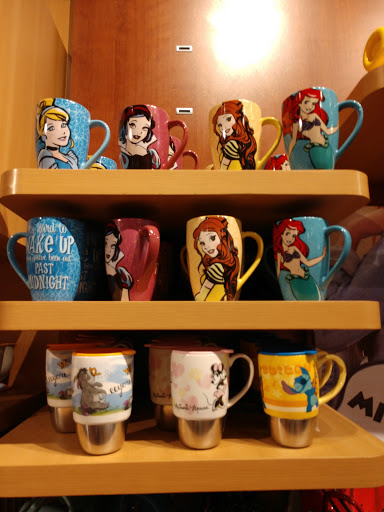 Toy Store «Disney Store», reviews and photos, 500 W Farms Mall, Farmington, CT 06032, USA