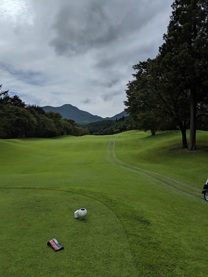 高山ゴルフ倶楽部