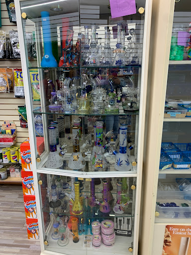 Tobacco Shop «Vape N Tobacco», reviews and photos, 1224 Ogden Ave E, Naperville, IL 60563, USA