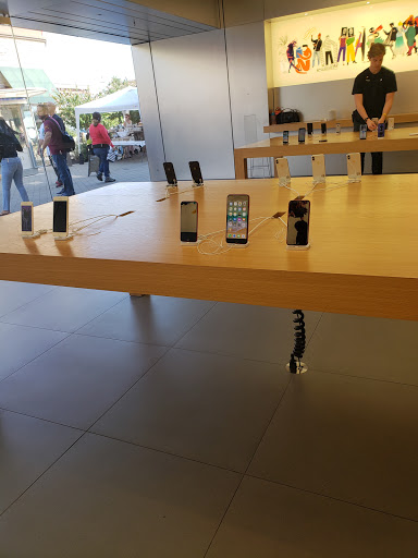 Computer Store «Apple Vintage Faire», reviews and photos, 3401 Dale Rd, Modesto, CA 95356, USA