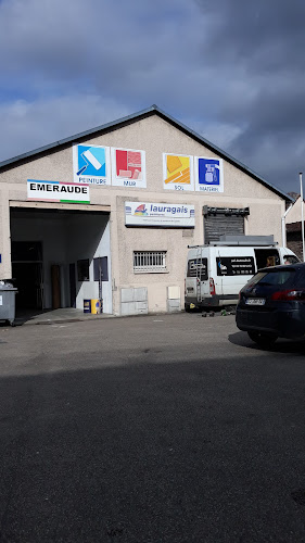 Magasin de peintures EMERAUDE BRICO DISTRIBUTION ROUEN Darnétal