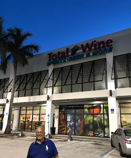 Wine Store «Total Wine & More», reviews and photos, 14750 Biscayne Blvd, North Miami Beach, FL 33181, USA