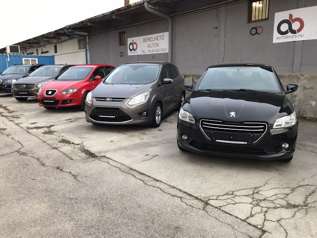 Székesfehérvár, Mártírok útja 5, 8000