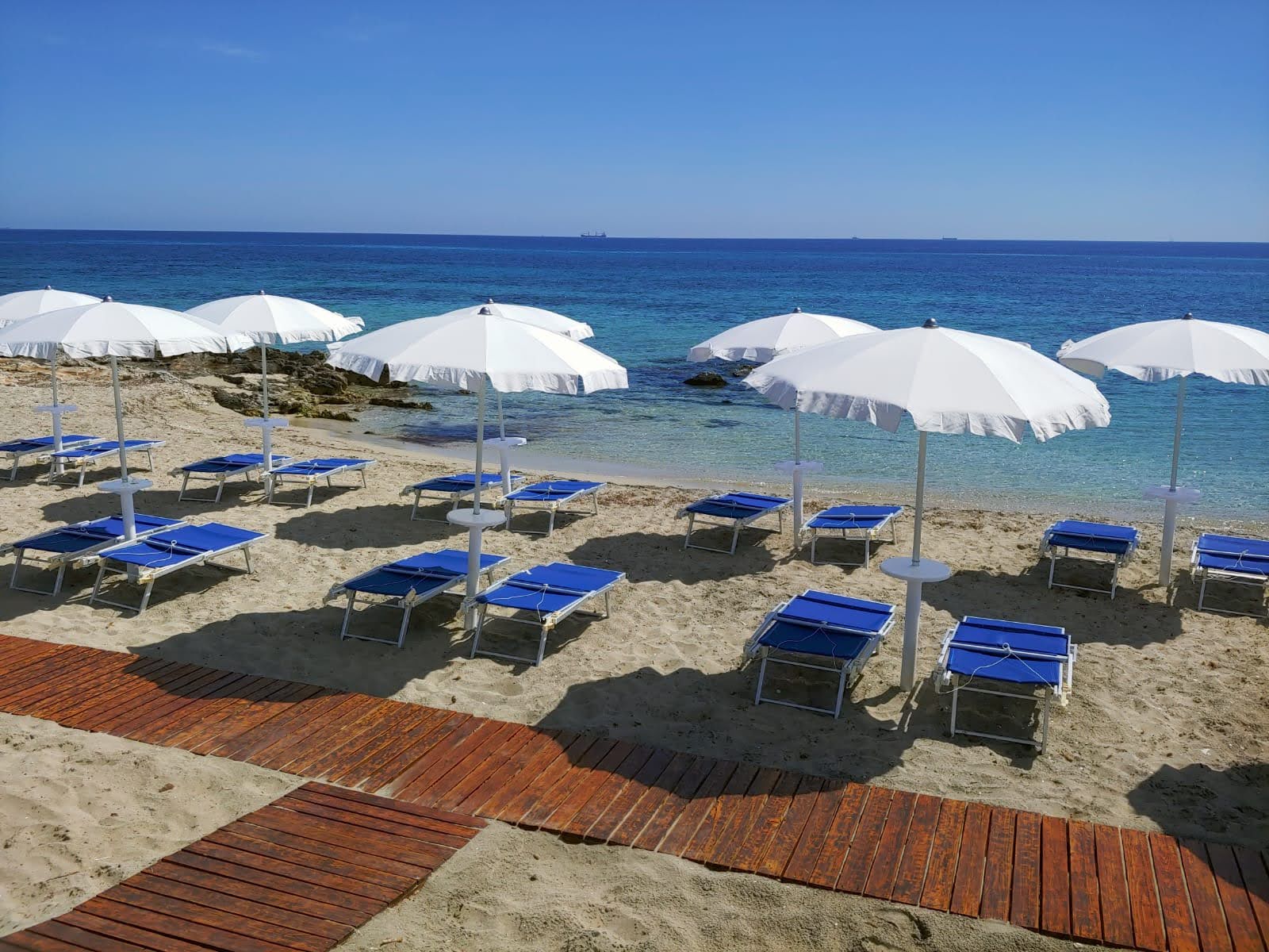 Foto von Spiaggia di Torre Specchia - guter haustierfreundlicher Ort für den Urlaub
