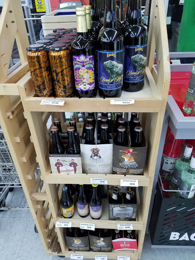 Wine Store «Middletown Fine Wine & Spirits», reviews and photos, 721 S Breiel Blvd, Middletown, OH 45044, USA