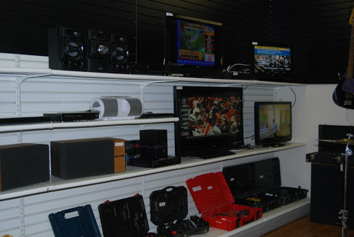 Pawn Shop «Money Vault Jewelry & Loan», reviews and photos, 2190 Queen City Ave, Cincinnati, OH 45214, USA