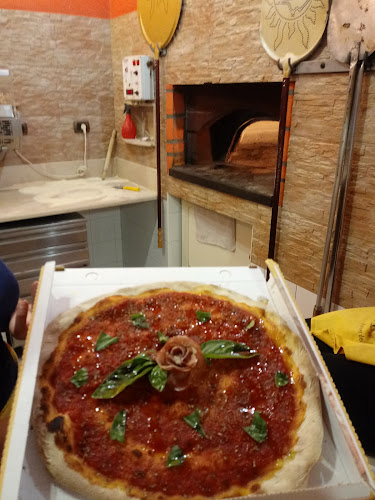 Gnam Gnam Pizzeria D'Asporto Con Servizio A Domicilio Acate
