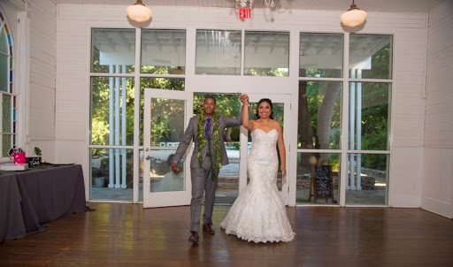 Bridal Shop «Amour Bridal», reviews and photos, 601 E Whitestone Blvd #408, Cedar Park, TX 78613, USA