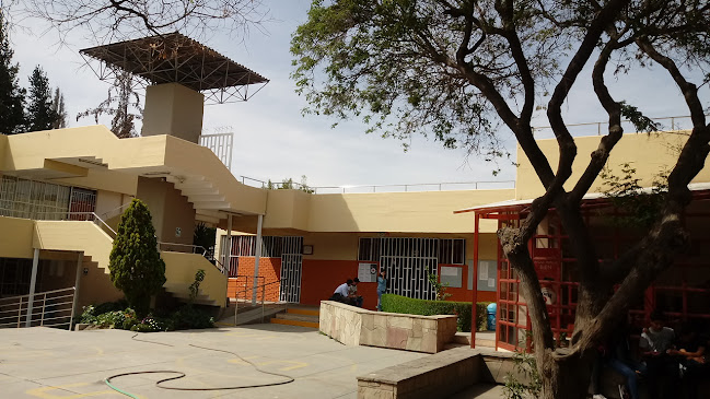 Opiniones de Facultad de Arquitectura y Urbanismo en Arequipa - Arquitecto
