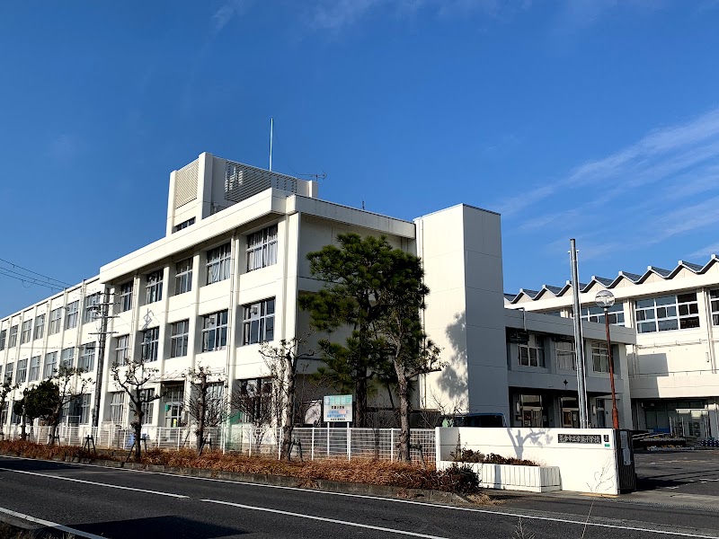 草津市立常盤小学校