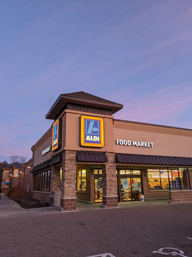 Supermarket «ALDI», reviews and photos, 750 Wildwood Rd, Mahtomedi, MN 55115, USA